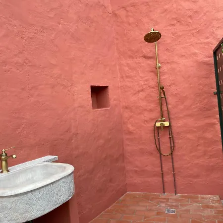 Genius Loci Cozy House With Garden In The Old Town Iun P4177 * Olbia