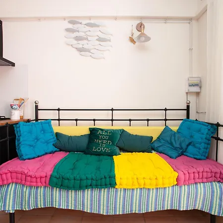 Genius Loci Cozy House With Garden In The Old Town